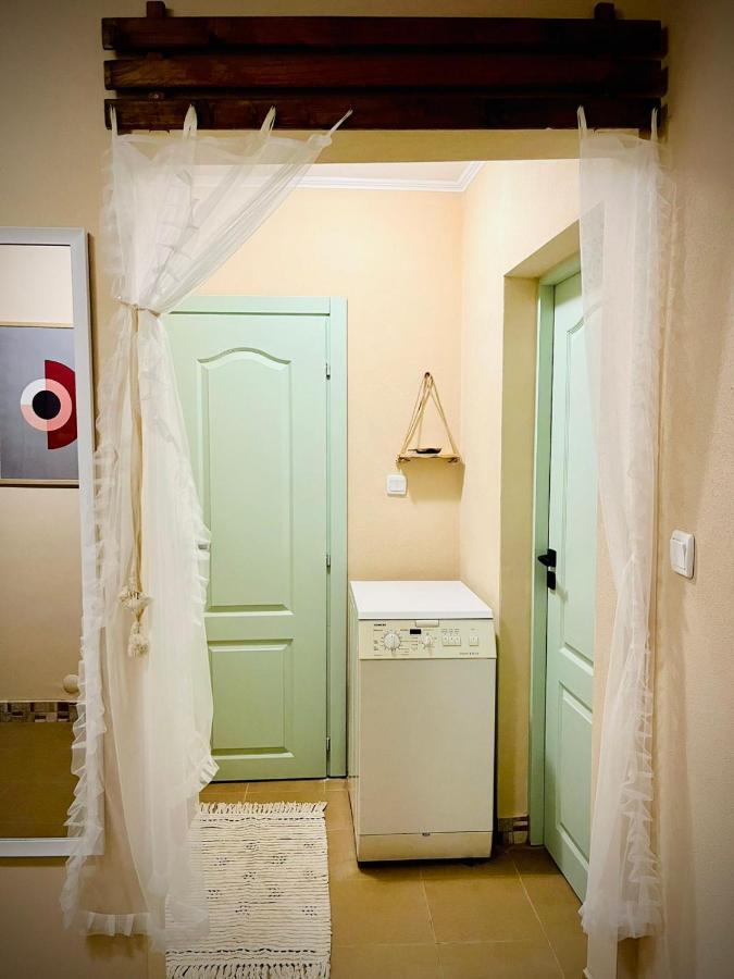 The Green Guest House Of Veliko Tarnovo-Amazing View, Top Location Екстер'єр фото