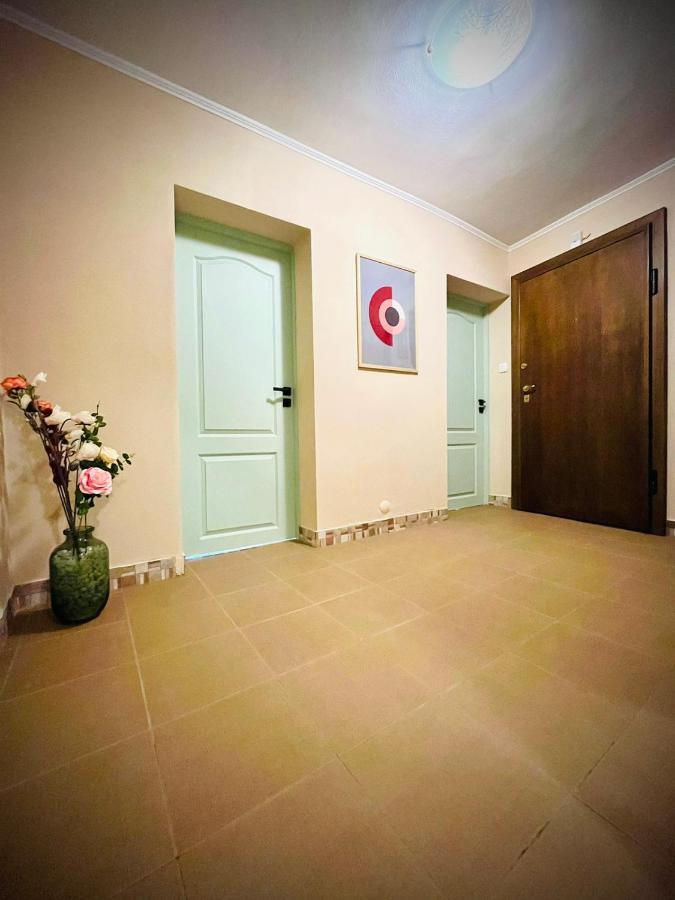 The Green Guest House Of Veliko Tarnovo-Amazing View, Top Location Екстер'єр фото