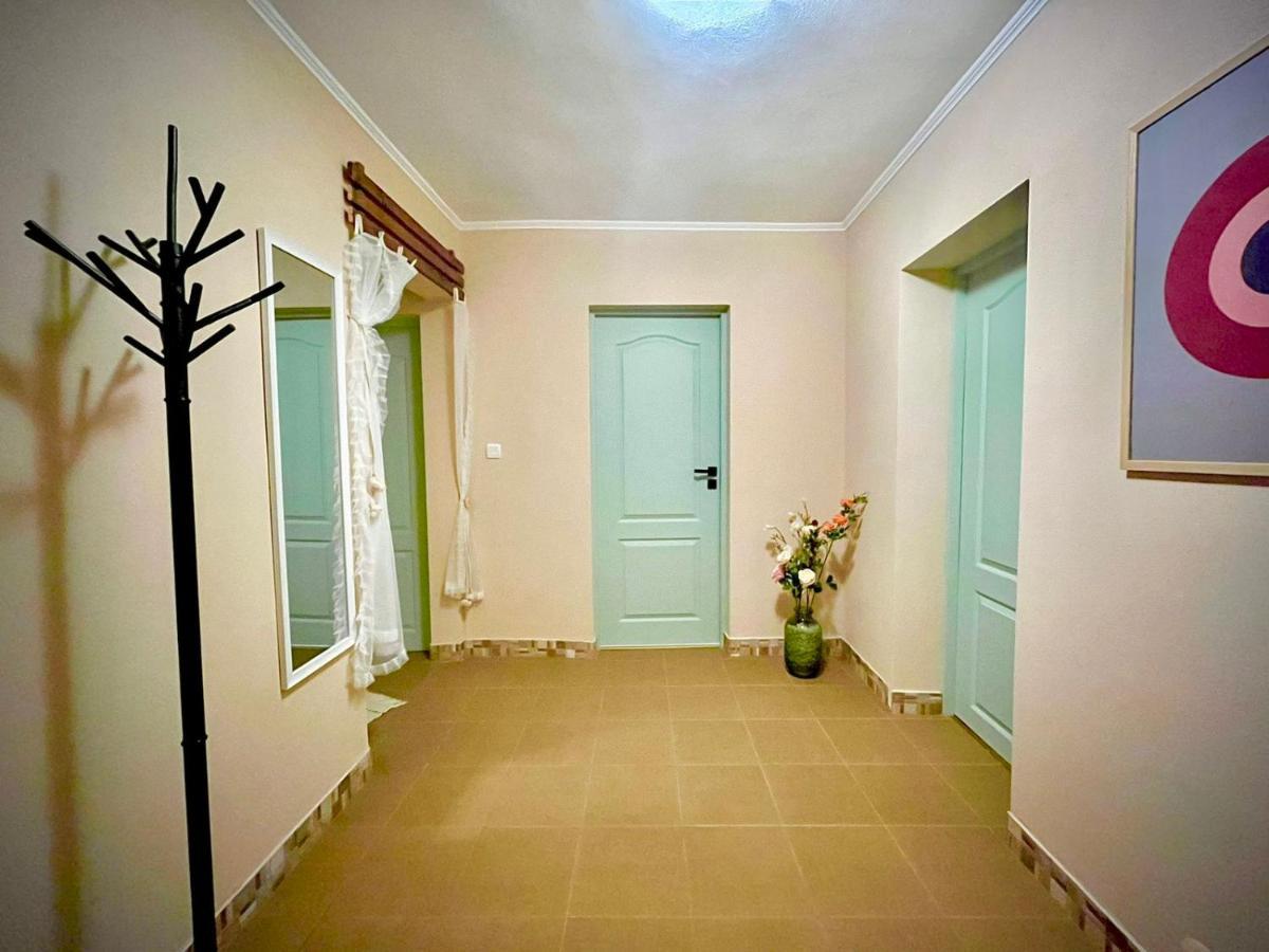 The Green Guest House Of Veliko Tarnovo-Amazing View, Top Location Екстер'єр фото