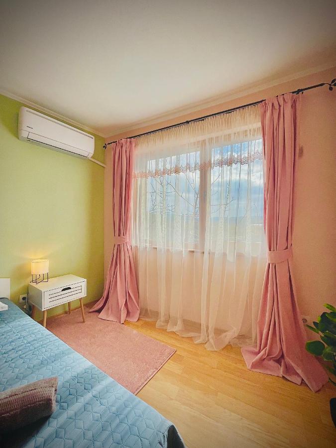The Green Guest House Of Veliko Tarnovo-Amazing View, Top Location Екстер'єр фото