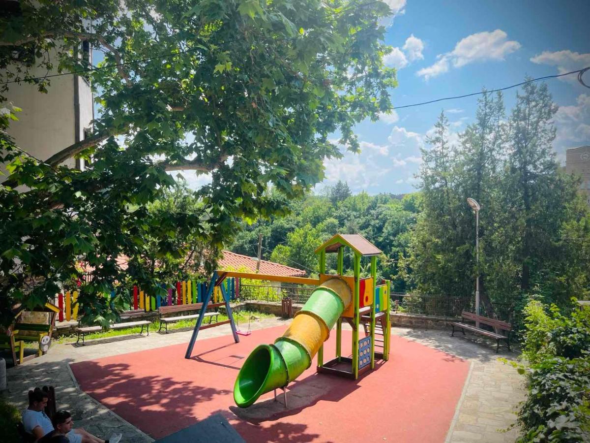 The Green Guest House Of Veliko Tarnovo-Amazing View, Top Location Екстер'єр фото