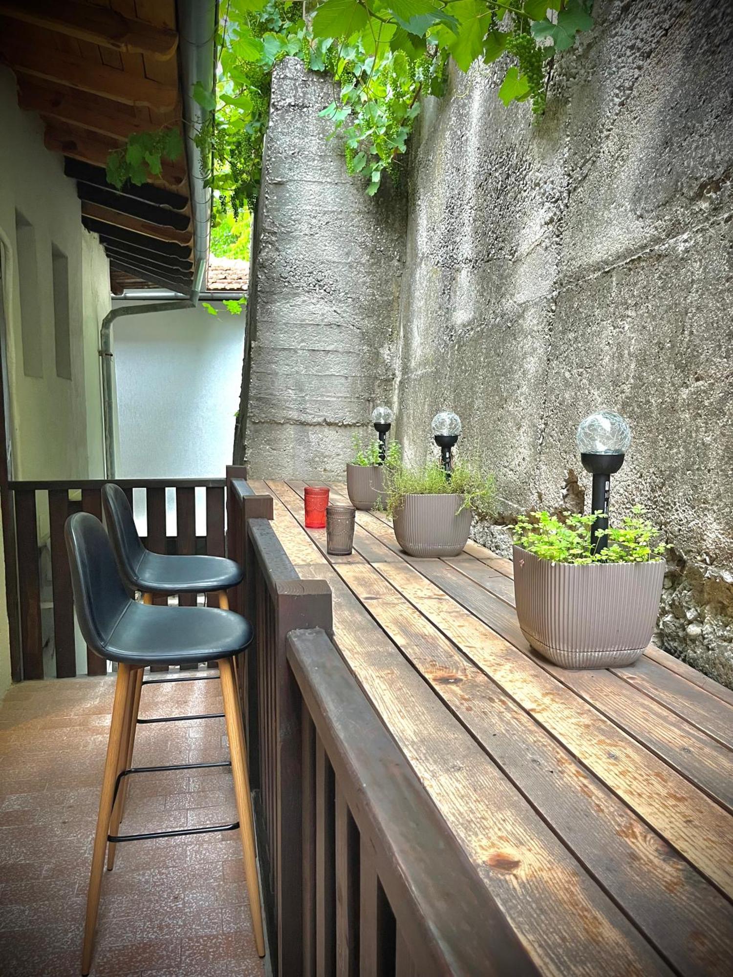 The Green Guest House Of Veliko Tarnovo-Amazing View, Top Location Екстер'єр фото